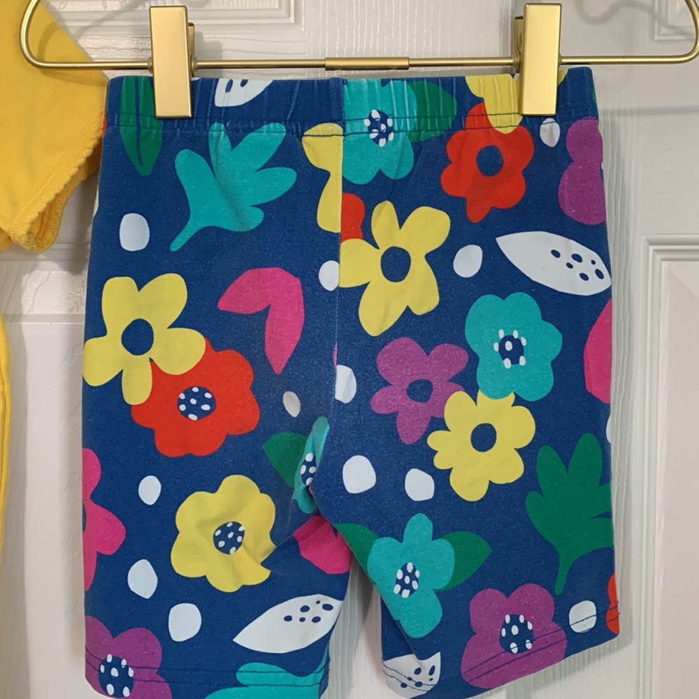Hanna Andersson BASIC brights Pima Shirt & HA Biker Shorts - Picture 6 of 7